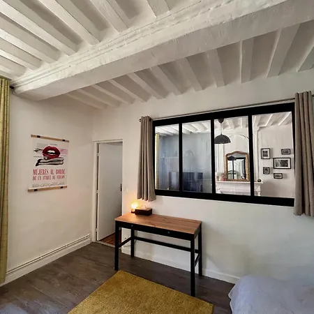 Cosy Getaway In Historic Bayeux Apartment Exterior photo